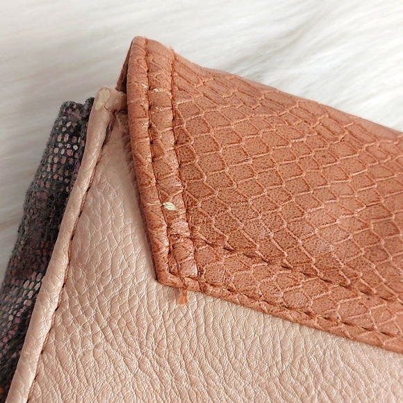 Bijou Brigette Clutch Wristlet - Picture 11 of 13